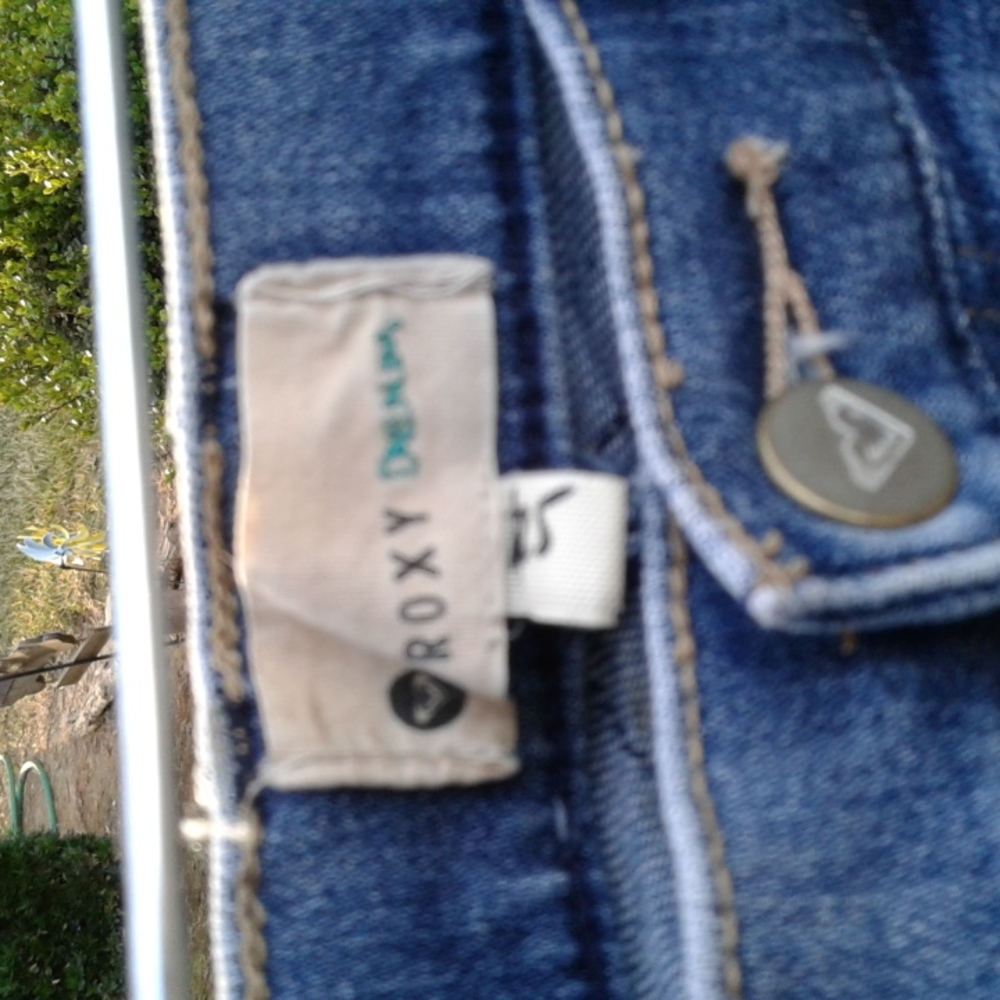 Short brand is Rocky dream size 1-25 good condition in inseam 2 1/2 in - Picture 2 of 8